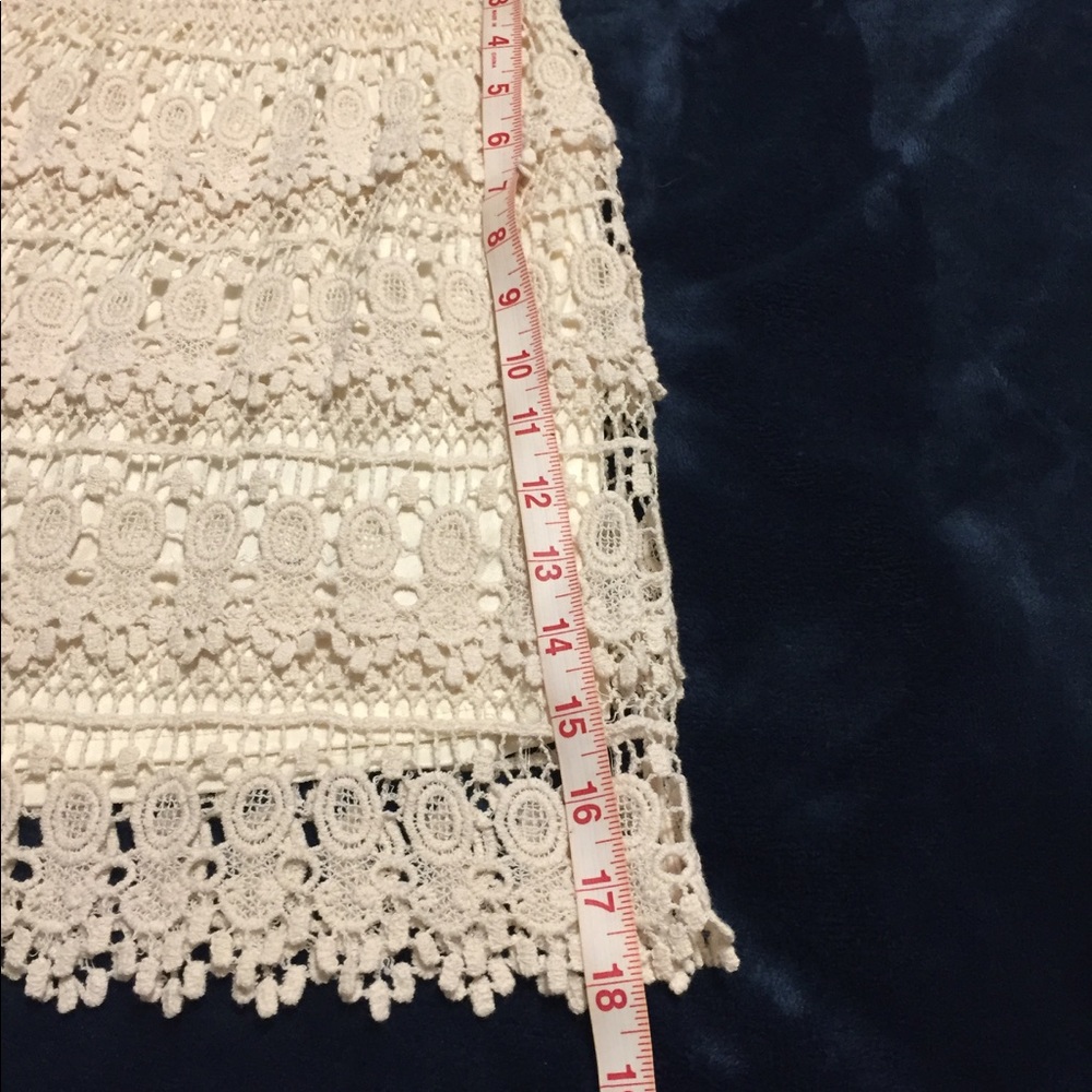 NWOT Cream lace mini - Picture 6 of 7